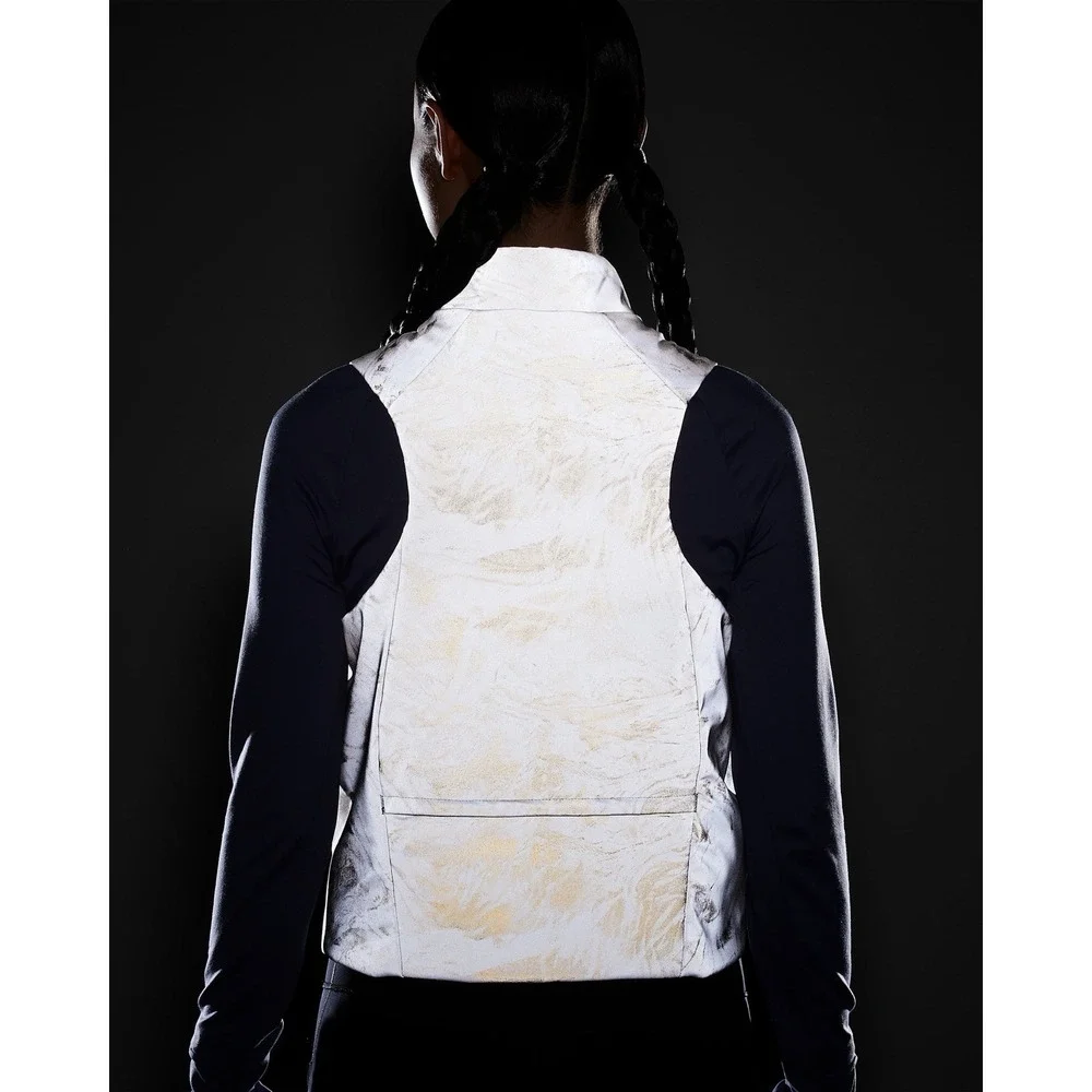 *NWT* Women's LARGE Nike Swift Therma-FIT ADV Reflective Running Vest HV2762-078